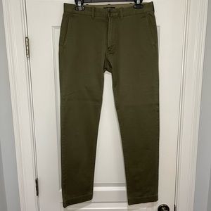 J. Crew Men’s Olive Green Chino